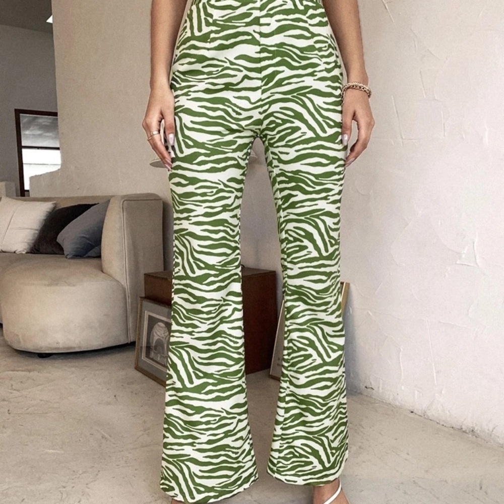 Zebra print high waisted flare pants in green | Small | NWOT